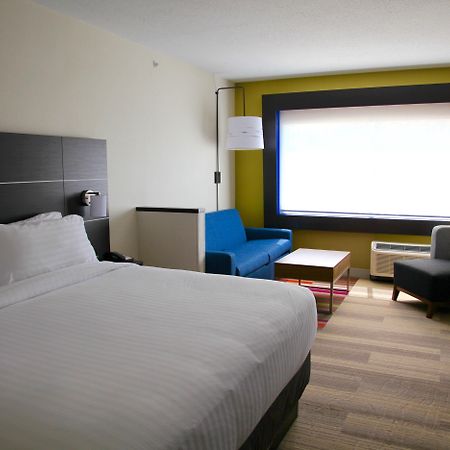 Holiday Inn Express & Suites Oswego By Ihg Buitenkant foto