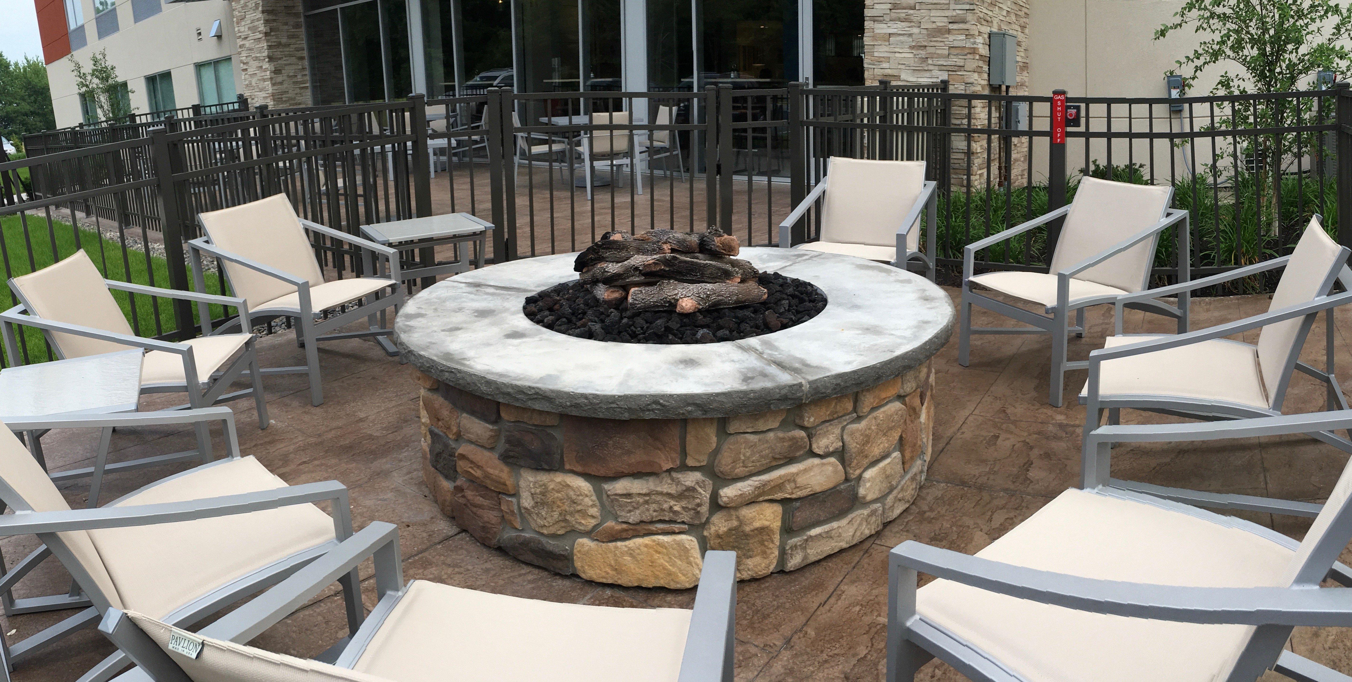 Holiday Inn Express & Suites Oswego By Ihg Buitenkant foto