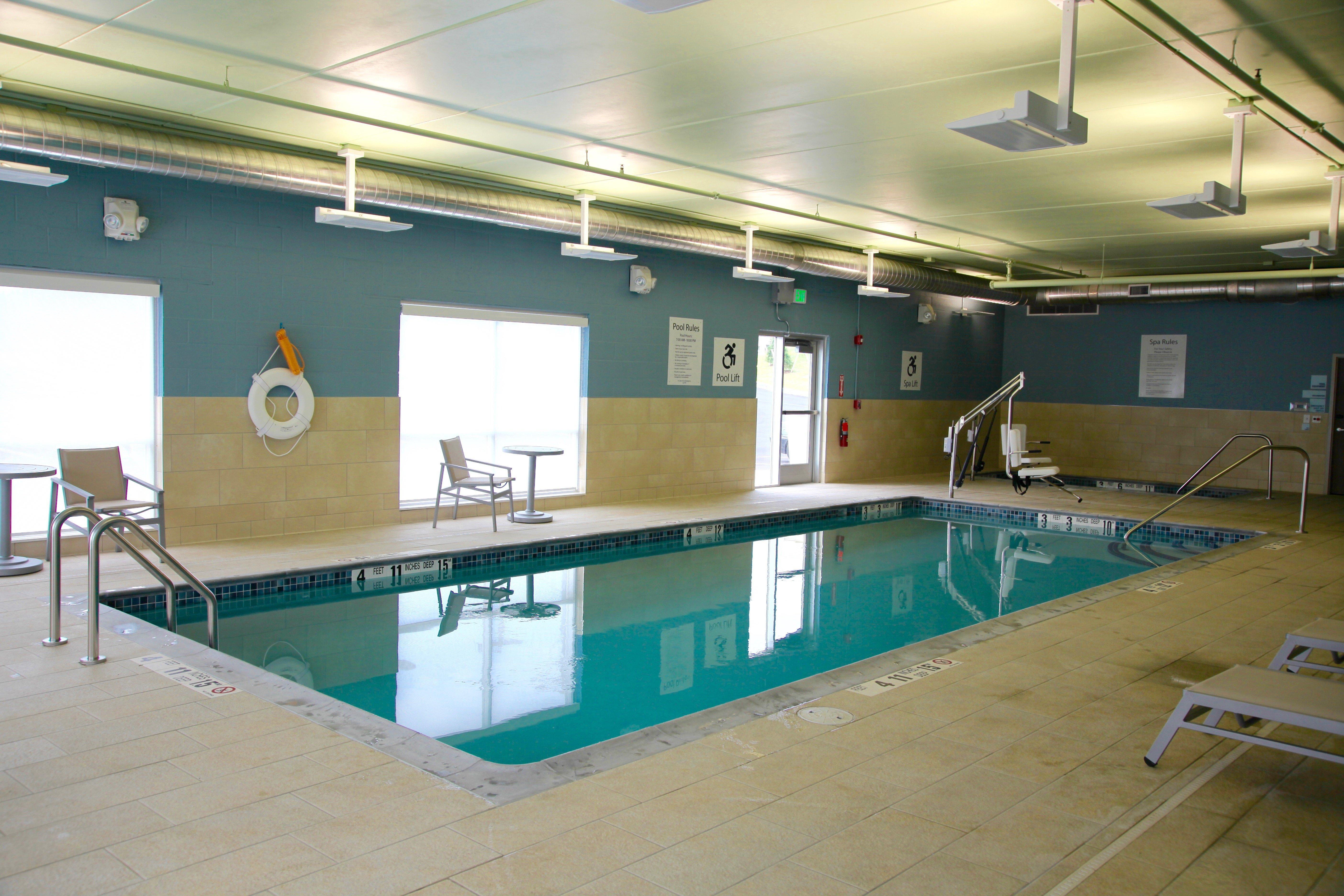 Holiday Inn Express & Suites Oswego By Ihg Buitenkant foto