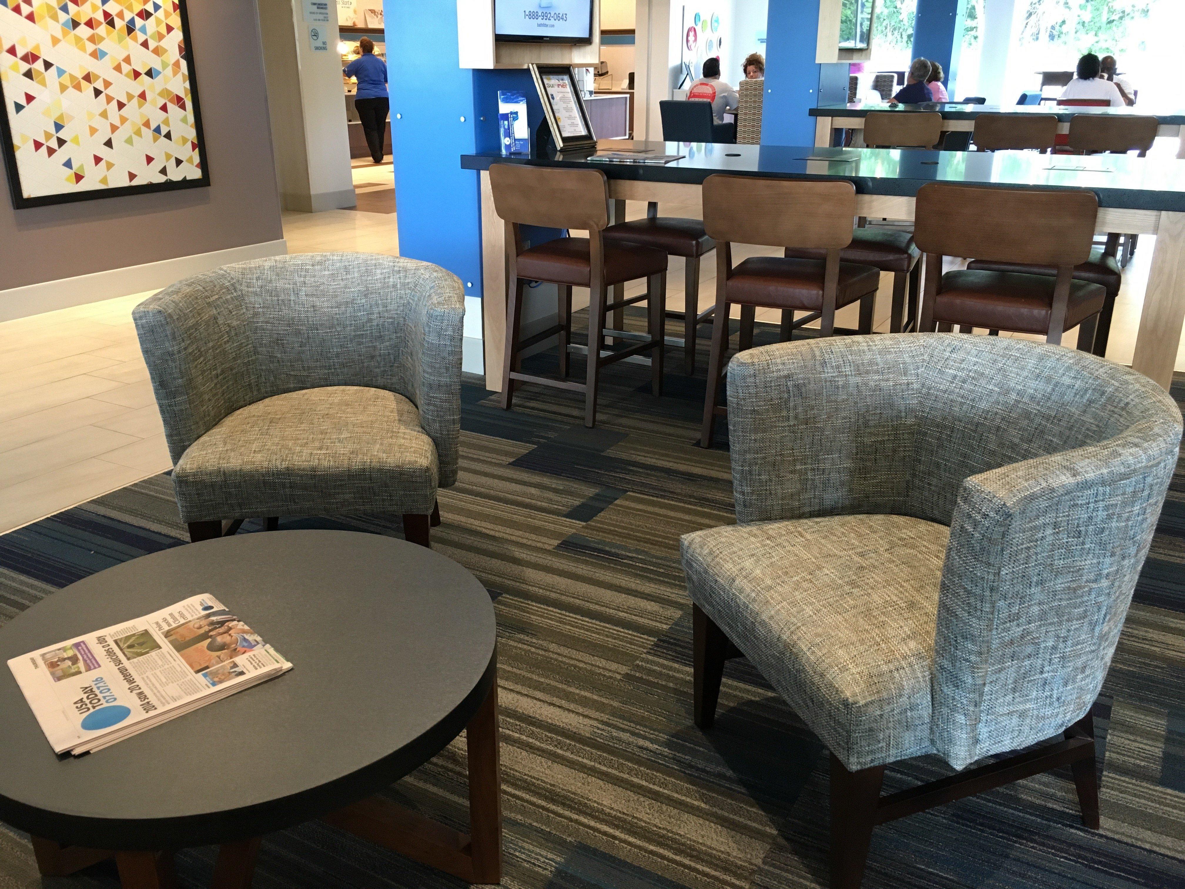 Holiday Inn Express & Suites Oswego By Ihg Buitenkant foto